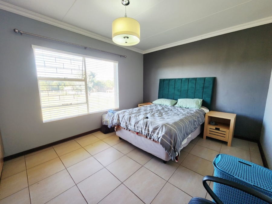 2 Bedroom Property for Sale in Pellissier Free State